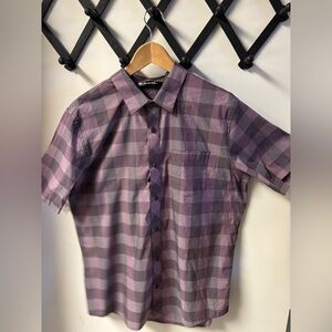 Travis Mathew Short Sleeve button up Large